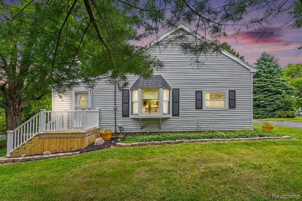 1014 Pearl, Lansing, MI 48906