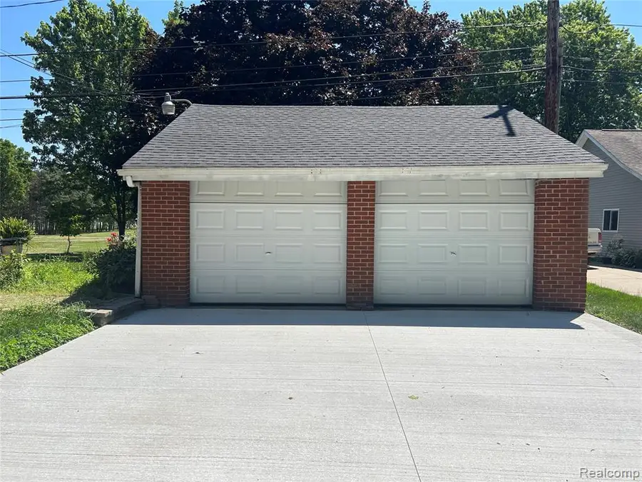 11039 Torrey, Fenton, MI 48430 - #3