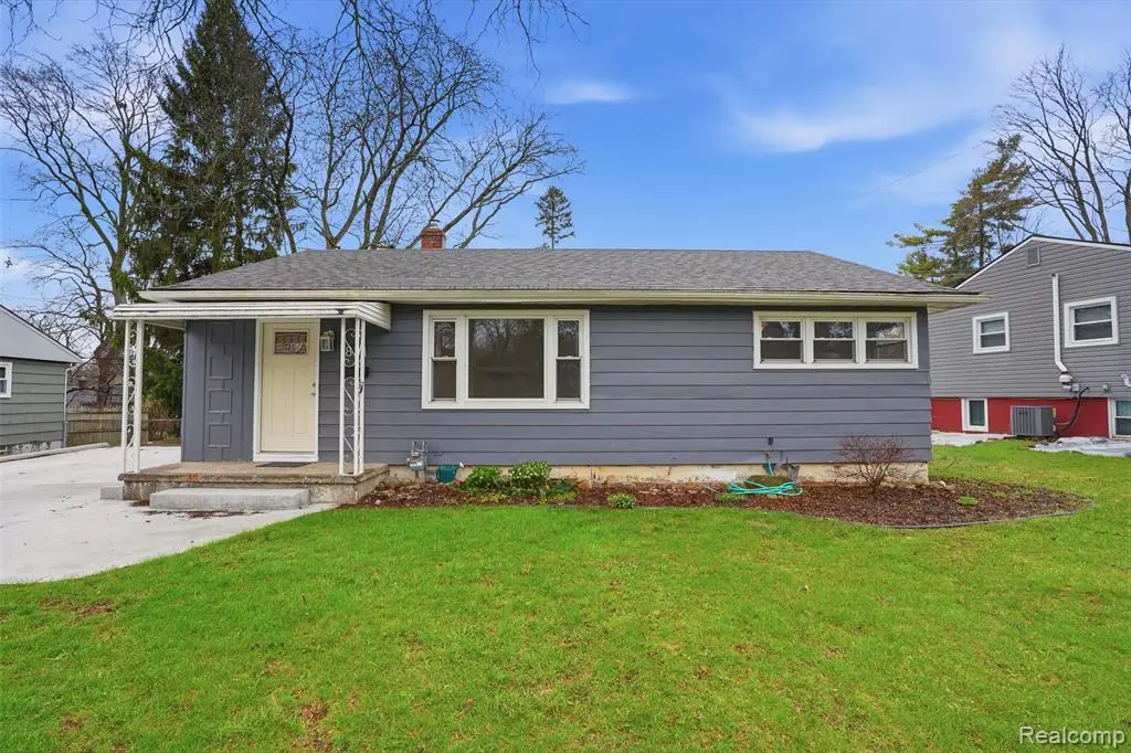 831 Loyola, Ann Arbor, MI 48103 - #1