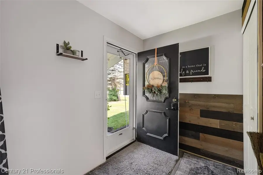 15037 Hogan, Linden, MI 48451 - #3