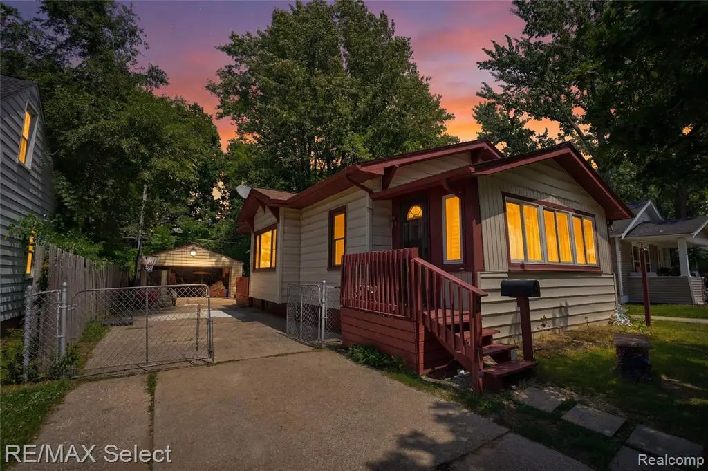 4233 Menton, Flint, MI 48507 - #1