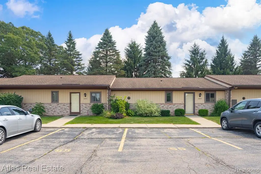 2255 N Milford, Highland, MI 48357 - #1