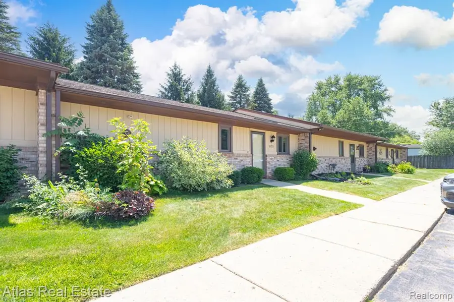2255 N Milford, Highland, MI 48357 - #3
