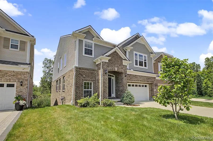 18729 Cumberland, Northville, MI 48168 - #2