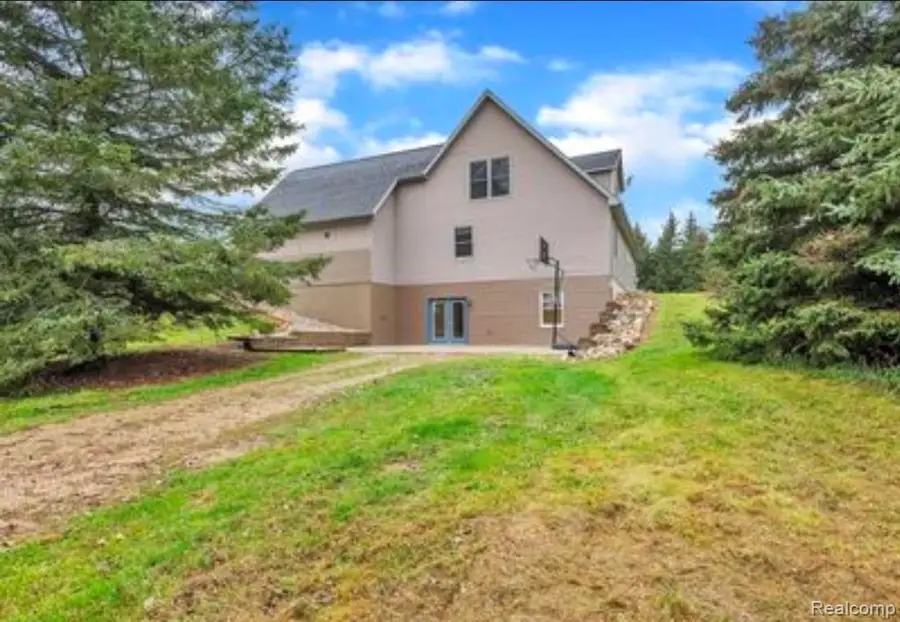 12601 Angle, Bath, MI 48808 - #2