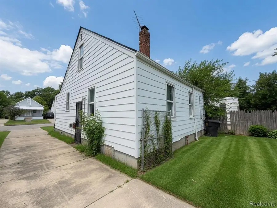 7286 Faust, Detroit, MI 48228 - #3