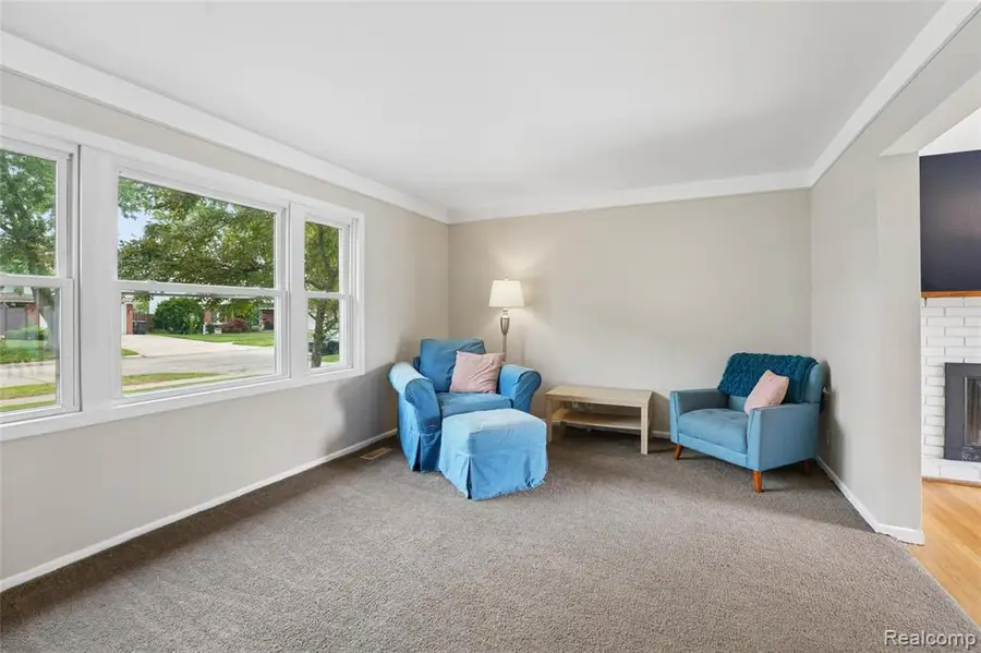 36543 Grandon, Livonia, MI 48150 - #3