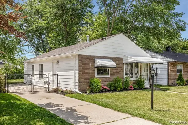 2147 E Almont, Ferndale, MI 48220