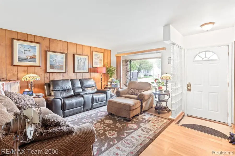 29054 Bock, Garden City, MI 48135 - #2