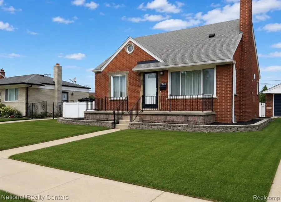 7285 Helen, Center Line, MI 48015 - #2