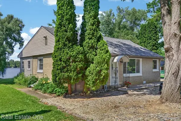 705 Sunset, Attica, MI 48412