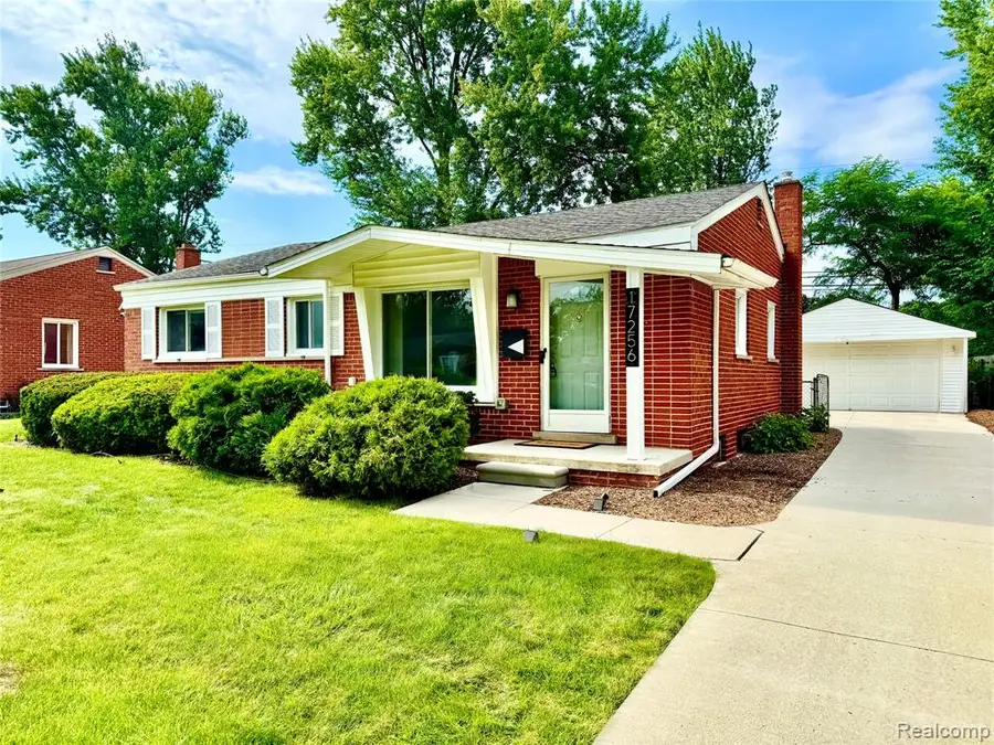 17256 Roseland, Southfield, MI 48076 - #2