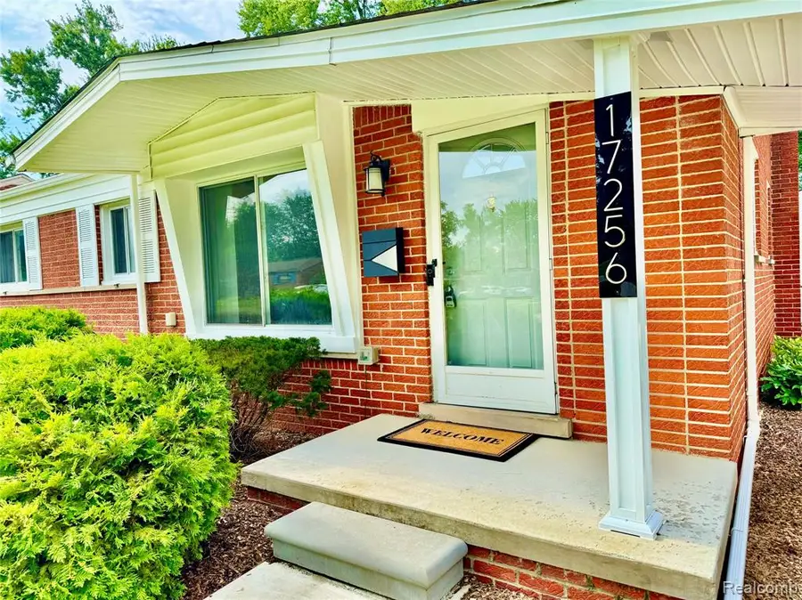 17256 Roseland, Southfield, MI 48076 - #3
