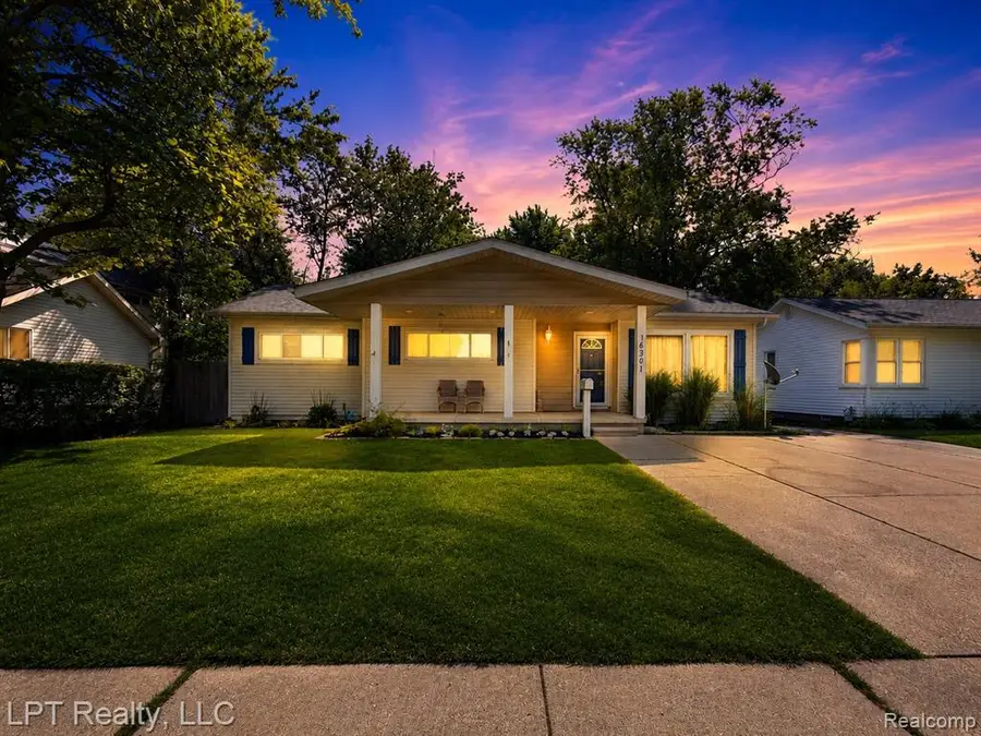 16301 Kennebec, Southgate, MI 48195 - #2