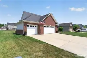 23313 Crescent Ridge, New Boston, MI 48164 - #2