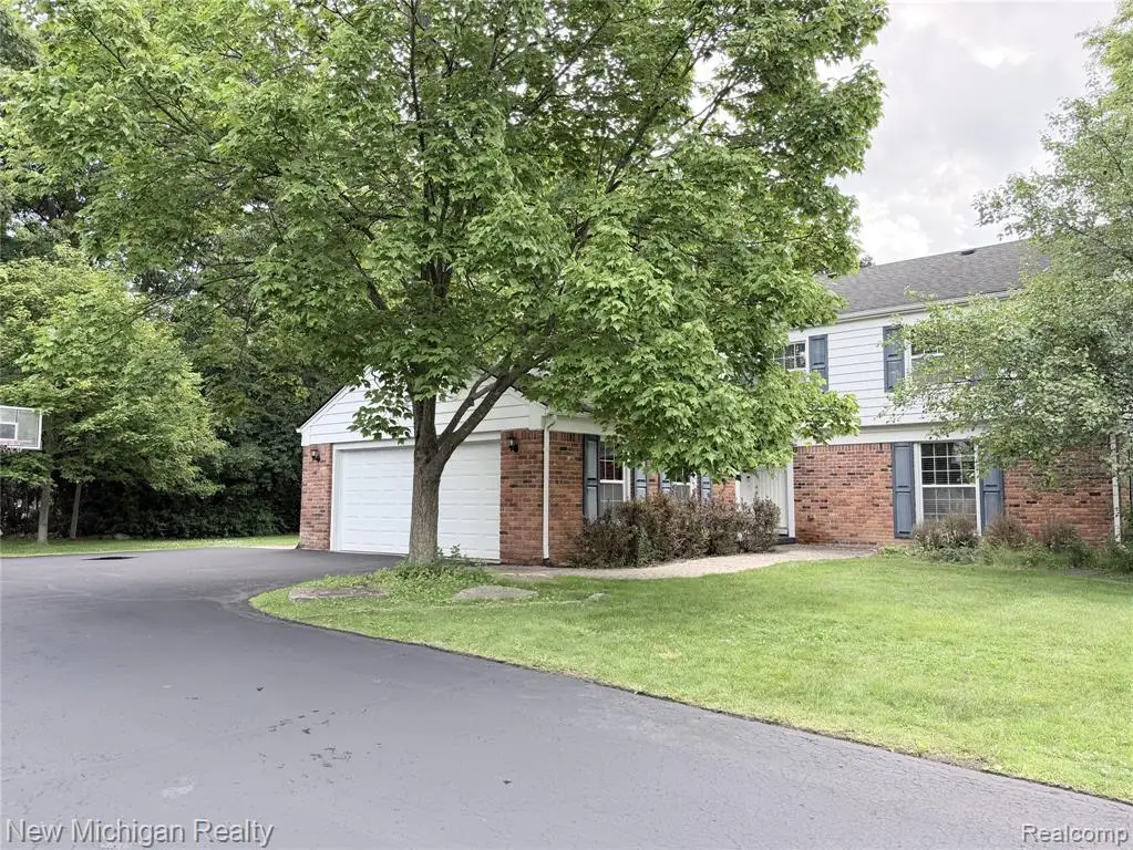 5937 Red Coat, West Bloomfield, MI 48322 - #1