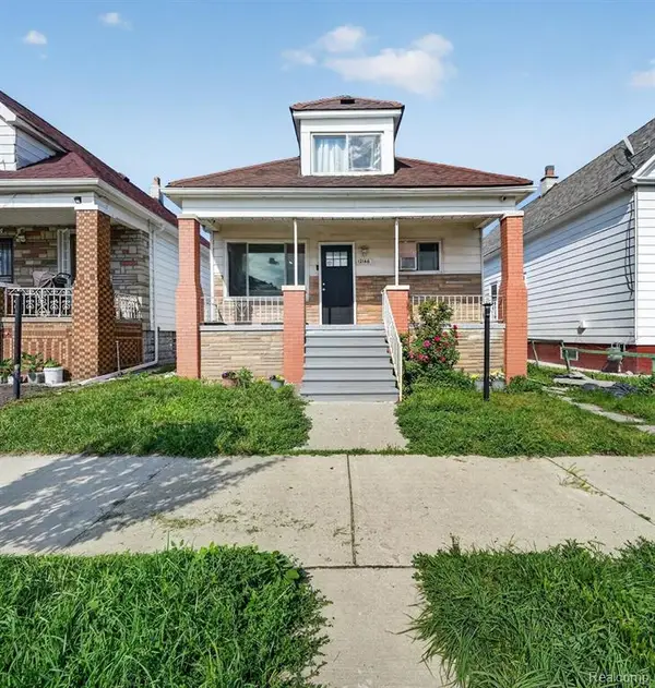 12146 Klinger, Hamtramck, MI 48212