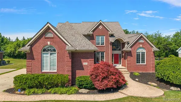 13697 Burning Tree, Plymouth, MI 48170