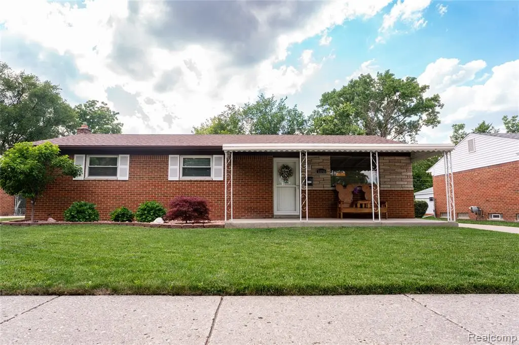 33755 Vista, Fraser, MI 48026 - #1