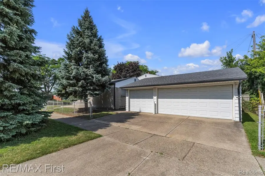 11363 Coolidge, Warren, MI 48089 - #3