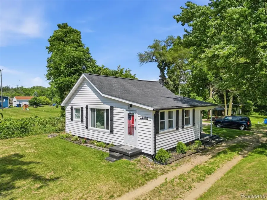 6520 N Hix, Westland, MI 48185 - #2