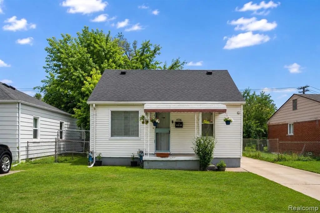 4516 Fleming, Dearborn Heights, MI 48125 - #1
