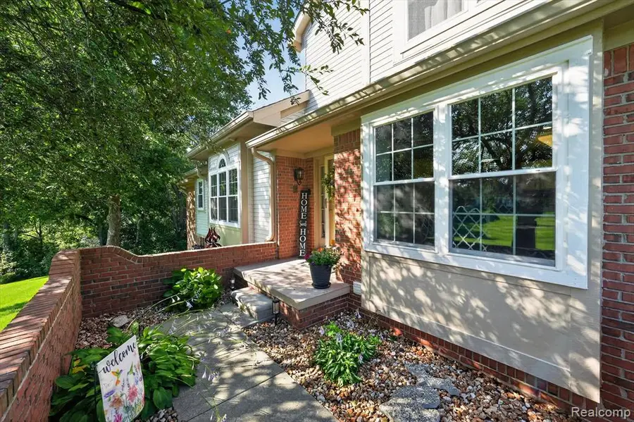 10301 Golfside, Grand Blanc, MI 48439 - #2