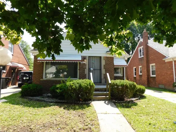 8260 Hartwell, Detroit, MI 48228
