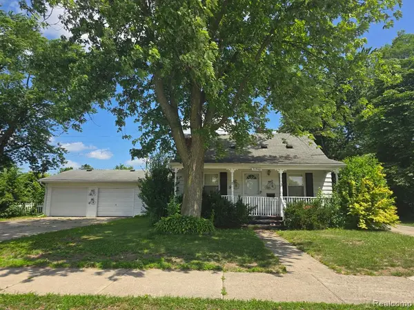 31940 Maplewood, Garden City, MI 48135