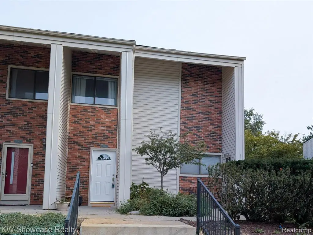 6164 Palomino, West Bloomfield, MI 48322 - #1