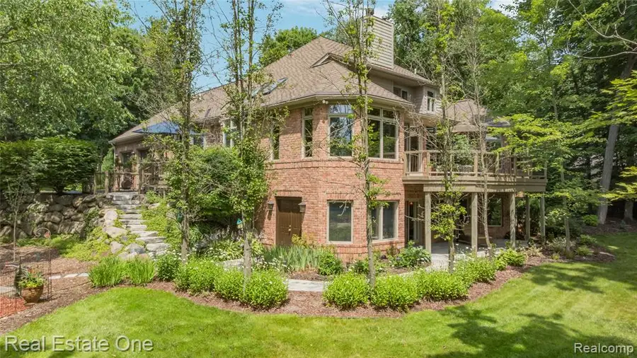 3633 Orion Oaks, Lake Orion, MI 48360 - #3