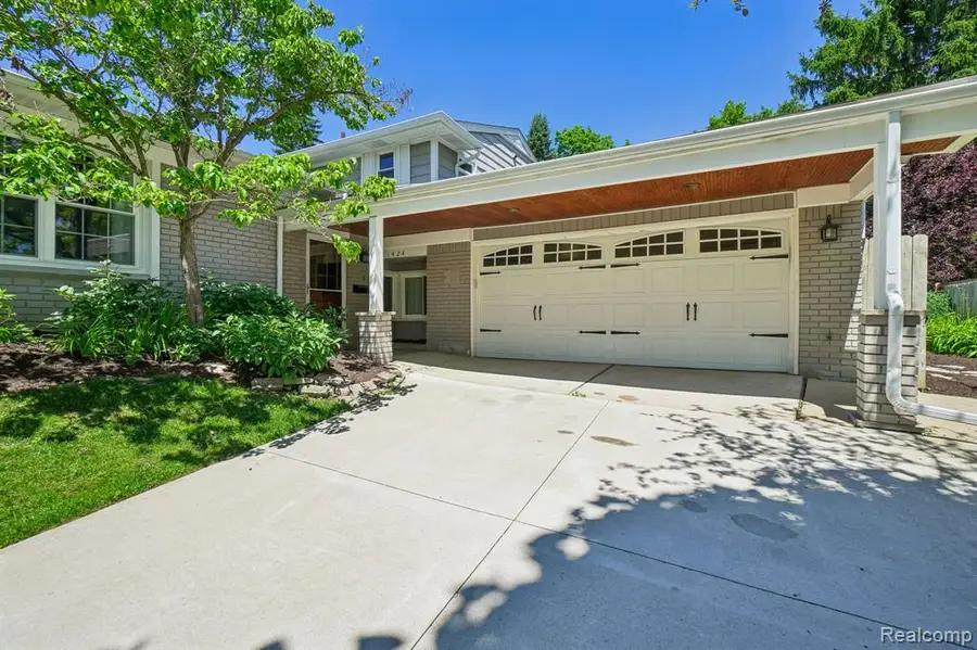 1424 Fairway, Birmingham, MI 48009 - #3