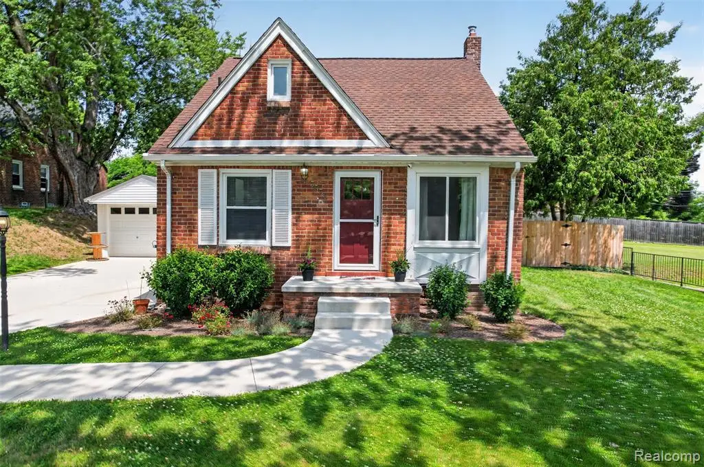3556 Lincolnshire, Waterford, MI 48328 - #1