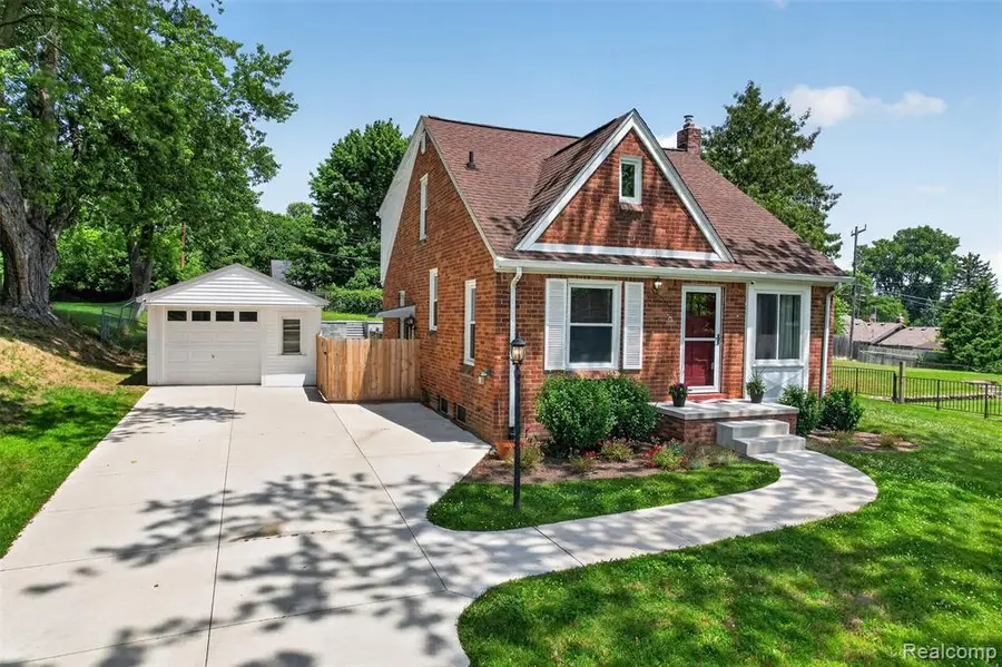 3556 Lincolnshire, Waterford, MI 48328 - #2