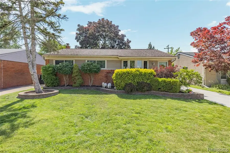 8561 Liberty, Westland, MI 48185 - #2