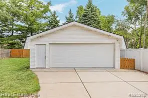 42118 Villanova, Sterling Heights, MI 48313 - #3