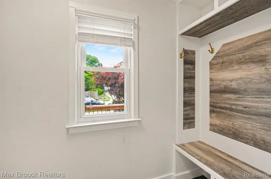 23440 Republic, Oak Park, MI 48237 - #2