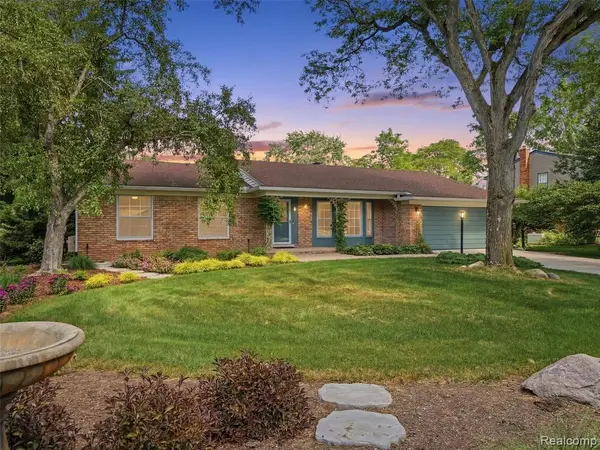 31526 Sunset, Beverly Hills, MI 48025