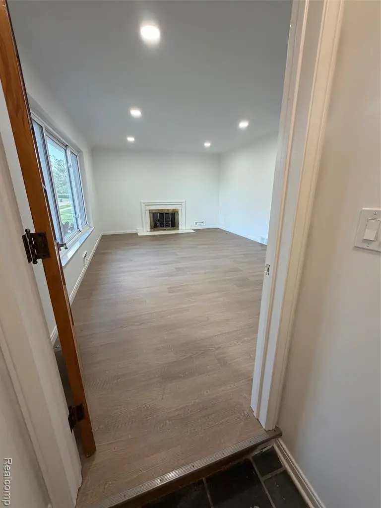 24091 Eastwood, Oak Park, MI 48237 - #3