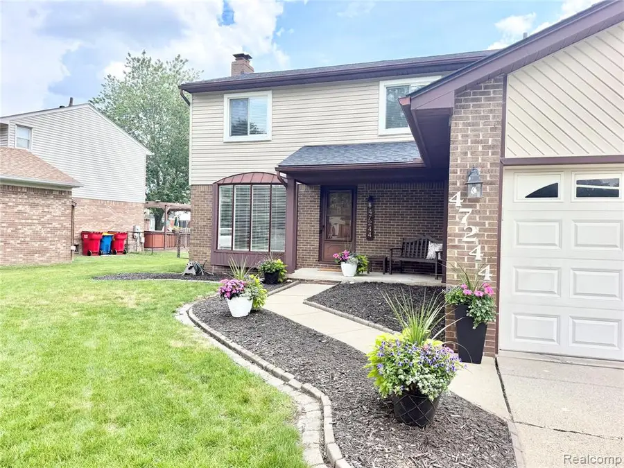 47244 Meadowbrook, Macomb, MI 48044 - #2