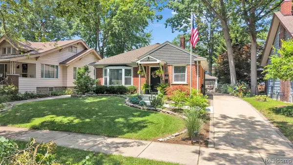 21 Devonshire, Pleasant Ridge, MI 48069