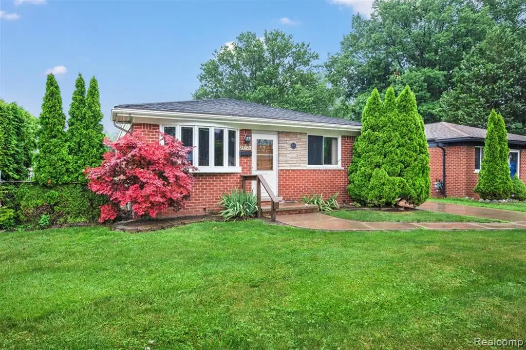 21731 Raymond, Saint Clair Shores, MI 48082 - #1