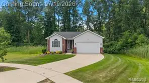 29561 S Pine Grove, New Boston, MI 48164 - #2