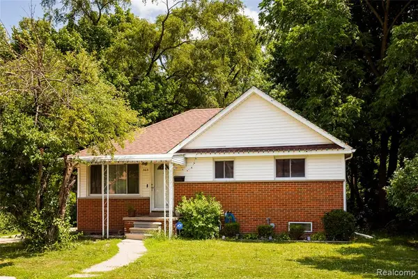 305 Arnet, Ypsilanti, MI 48198
