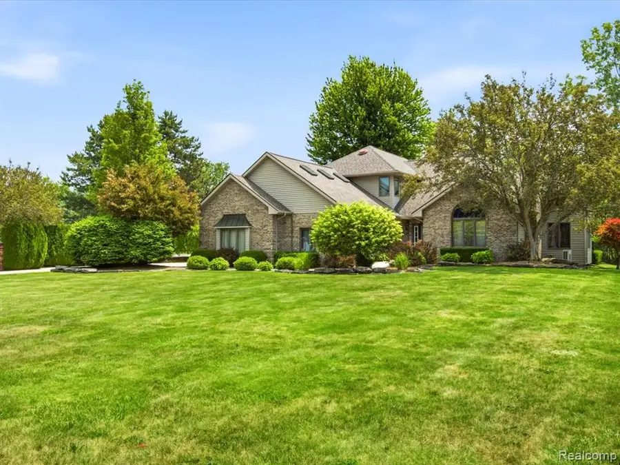 2837 Shorewood, Fort Gratiot, MI 48059 - #2