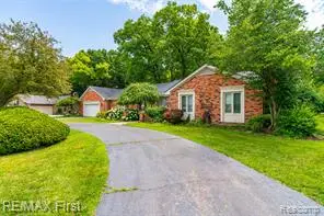 1899 Ledbury, Bloomfield, MI 48304 - #3