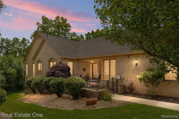 6273 Celeste Road, West Bloomfield, MI 48322