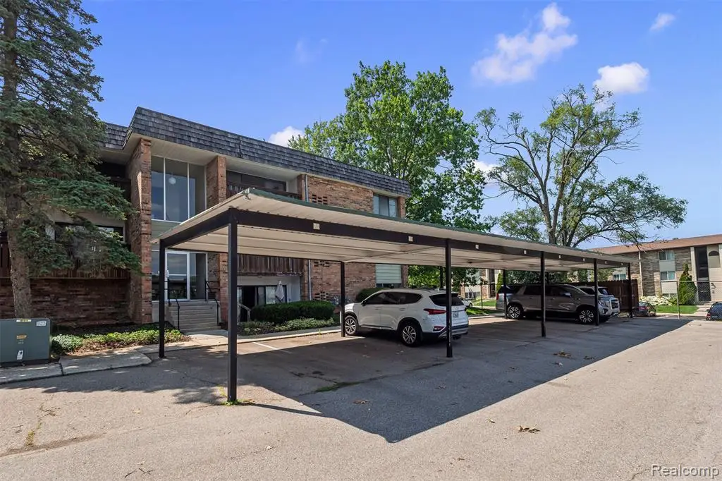1255 S Maple #101, Ann Arbor, MI 48103 - #1