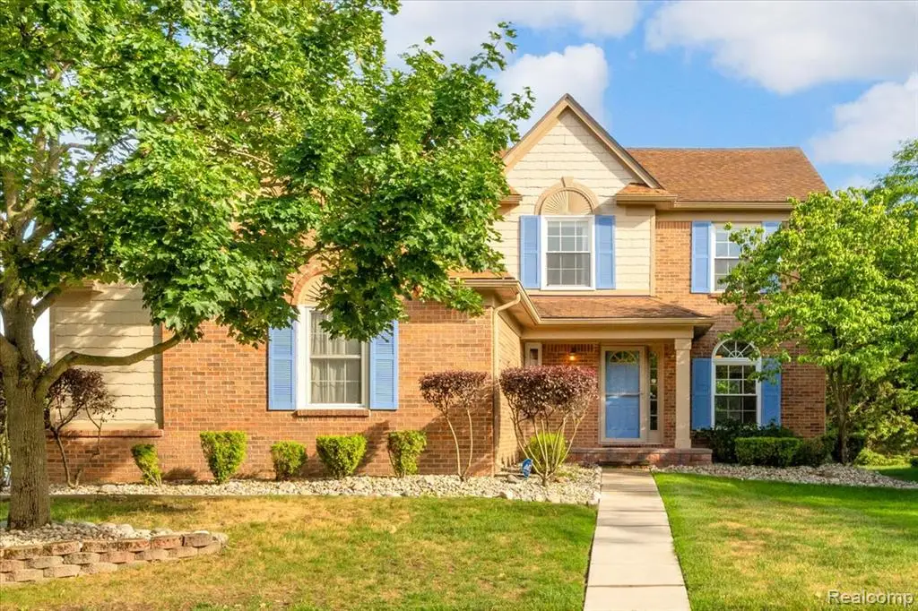 34903 Pennington, Farmington Hills, MI 48335 - #1