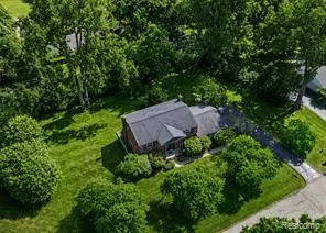 1629 Spotswood, Bloomfield Hills, MI 48302 - #2